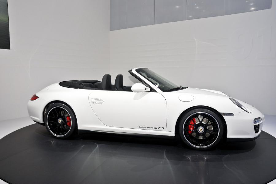  Porsche 911 Carrera GTS Cabriolet 2011 года  (фото 5 из 9)